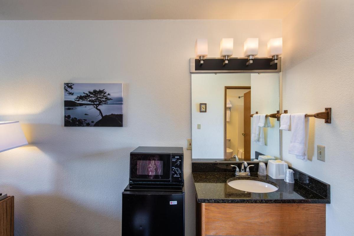 Popular attractions Area Nearby Property